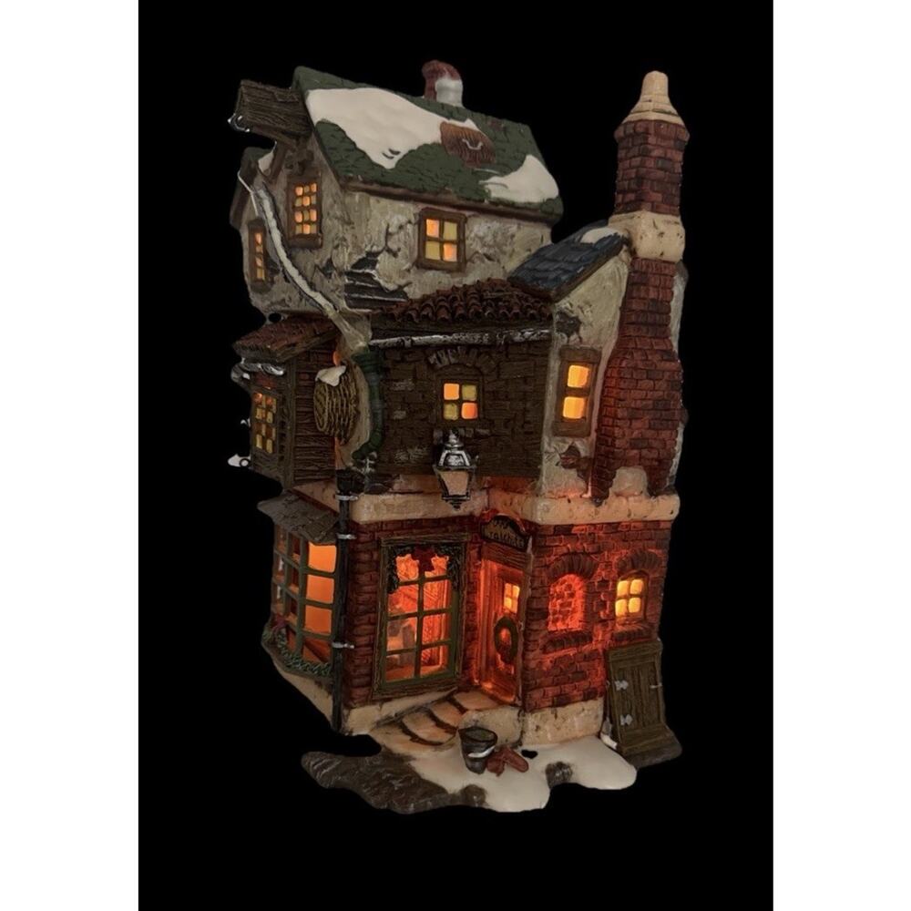 Dept 56 Dickens Village 2001 Cratchit's Corner 58486, A Christmas Carol, Retired - Picture 2 of 11